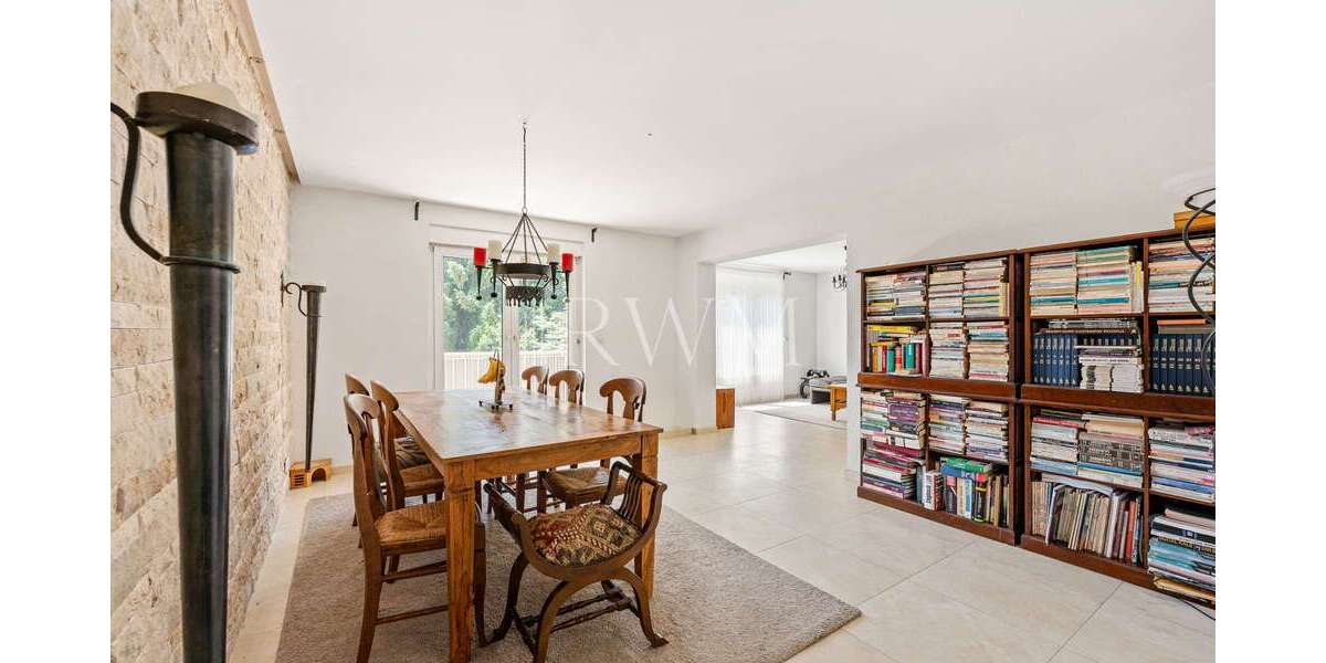 Etagenwohnung Stuttgart-Zuffenhausen Zuffenhausen - 6 Zimmer, 124 m&sup2;, 549.000&euro; | Angebot:26777979
