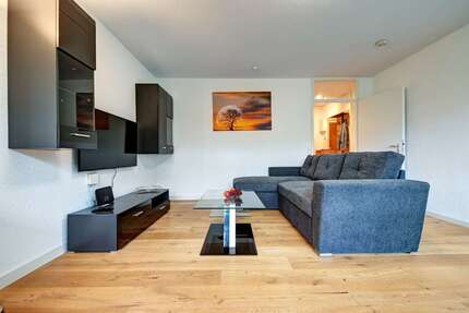 Wohnen auf Zeit in Stuttgart 1.350 € 2 zimmer