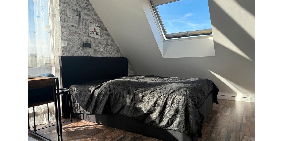 Dachgeschoßwohnung Markgröningen - 4 Zimmer, 85 m&sup2;, 379.000&euro; | Angebot:23473045