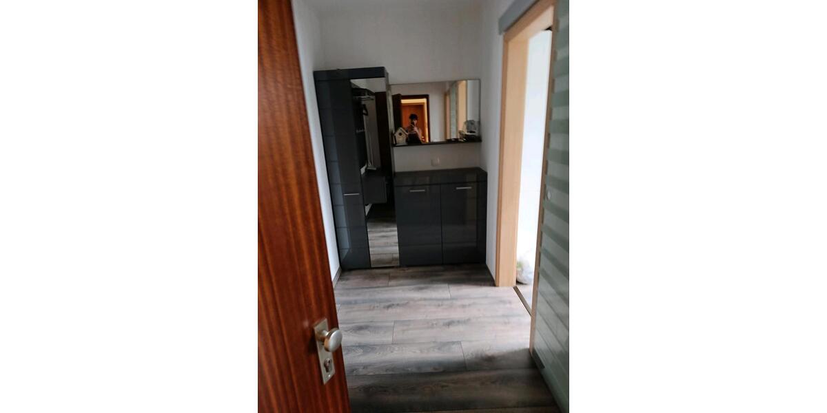 Etagenwohnung Backnang - 3.5 Zimmer, 90 m&sup2;, 300.000&euro; | Angebot:27081116