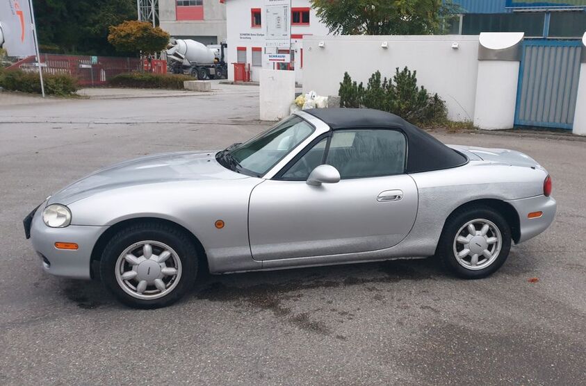 Mazda MX-5 116.000 km 5.300 € Stuttgart 70569