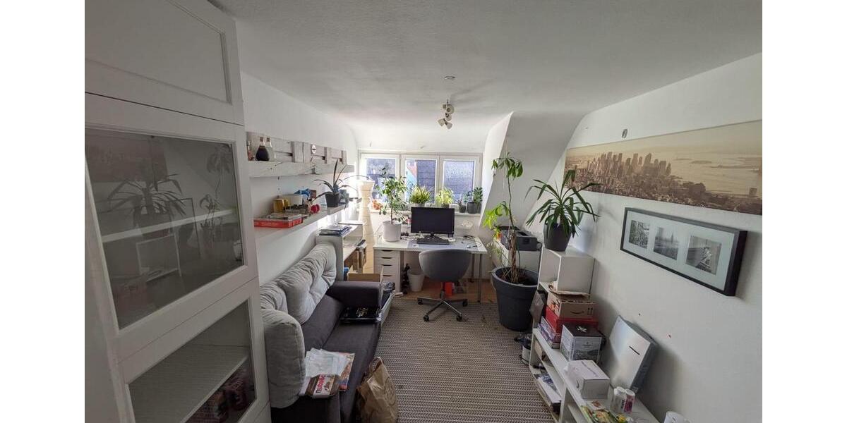 Dachgeschoßwohnung Stuttgart Sillenbuch - 3.5 Zimmer, 66 m&sup2;, 935&euro; | Angebot:26296437