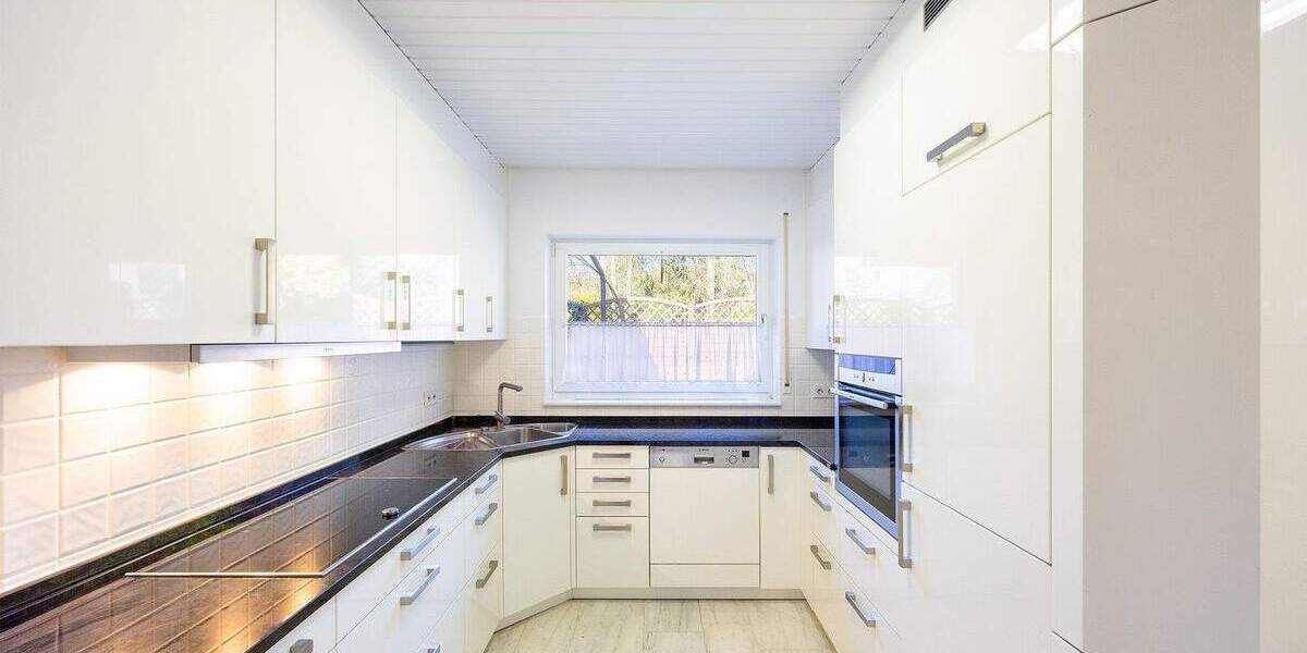 Bungalow Ludwigsburg Süd - 4 Zimmer, 243 m&sup2;, 949.000&euro; | Angebot:25898723