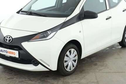 Toyota Aygo 76.302 km 9.000 &euro; Stuttgart 70195