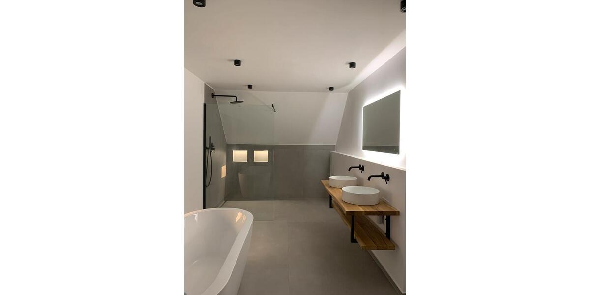 Einfamilienhaus Esslingen am Neckar Brühl - 5 Zimmer, 140 m&sup2;, 1.980&euro; | Angebot:26537724