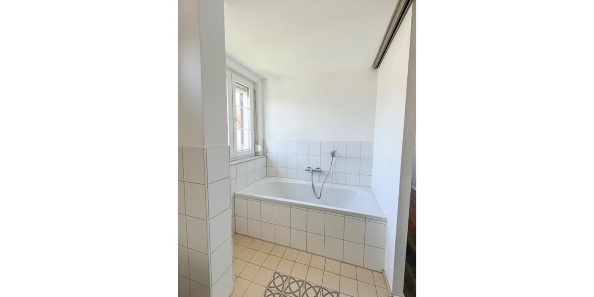 Etagenwohnung Nürtingen - 2.5 Zimmer, 66 m&sup2;, 199.000&euro; | Angebot:26152140
