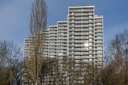 Wohnung zum Kaufen in Stuttgart 200.000 € 88 m² 4 zimmer