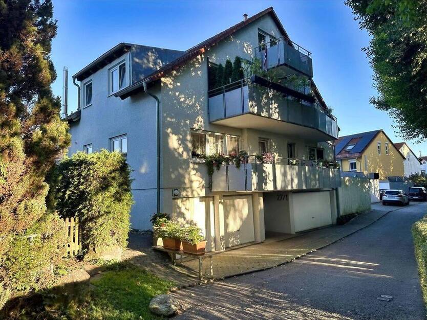 Neuwertige, zentral gelegene Wohnung in Herrenberg. Schnell in der Altstadt und zur S-Bahn.