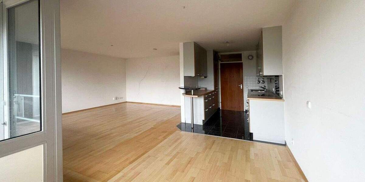 Etagenwohnung Stuttgart Asemwald - 3 Zimmer, 89 m&sup2;, 270.000&euro; | Angebot:24041405