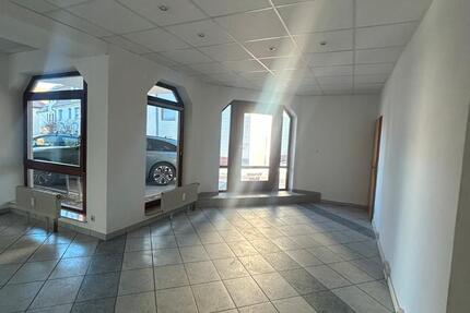 Gewerbeobjekt Rutesheim - 1.500&euro; | Angebot:25618898