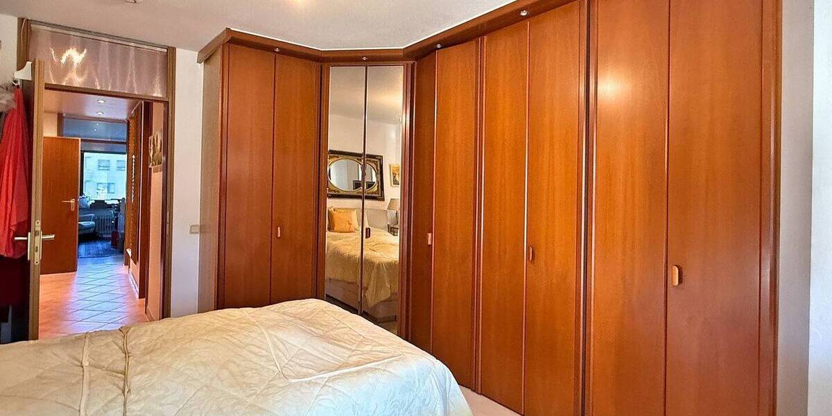 Etagenwohnung Stuttgart Botnang - 3 Zimmer, 100 m&sup2;, 440.000&euro; | Angebot:26170579