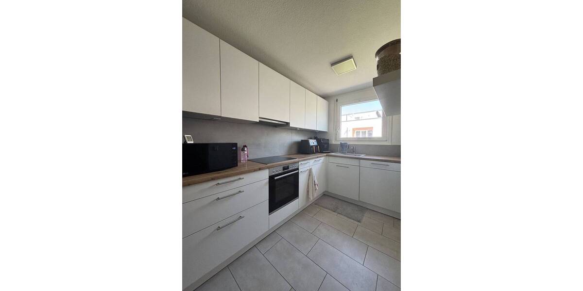Reihenmittelhaus Freiberg am Neckar / Heutingsheim Heutingsheim - 4 Zimmer, 134 m&sup2;, 2.100&euro; | Angebot:26917533