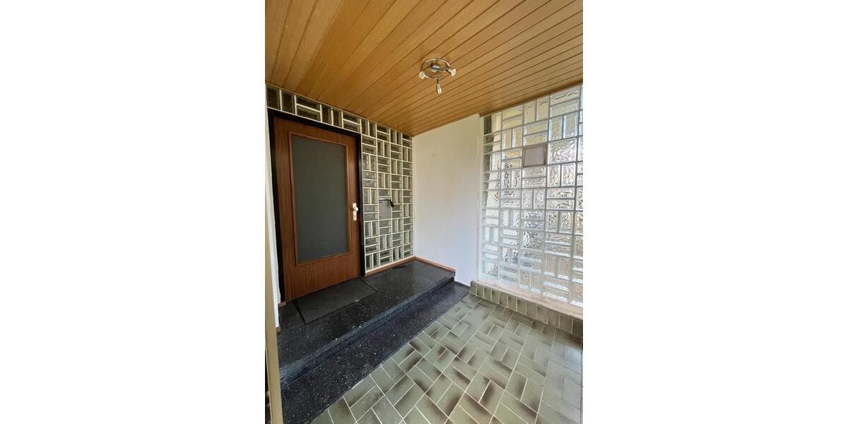 Reihenhaus Baltmannsweiler - 5 Zimmer, 110 m&sup2;, 420.000&euro; | Angebot:26811623