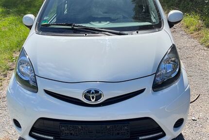 Toyota Aygo (X) 29.500 km 7.300 &euro; Backnang 71522