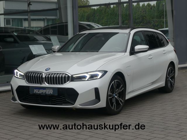 BMW 330 11.300 km 42.900 € Vaihingen / Enz 71665