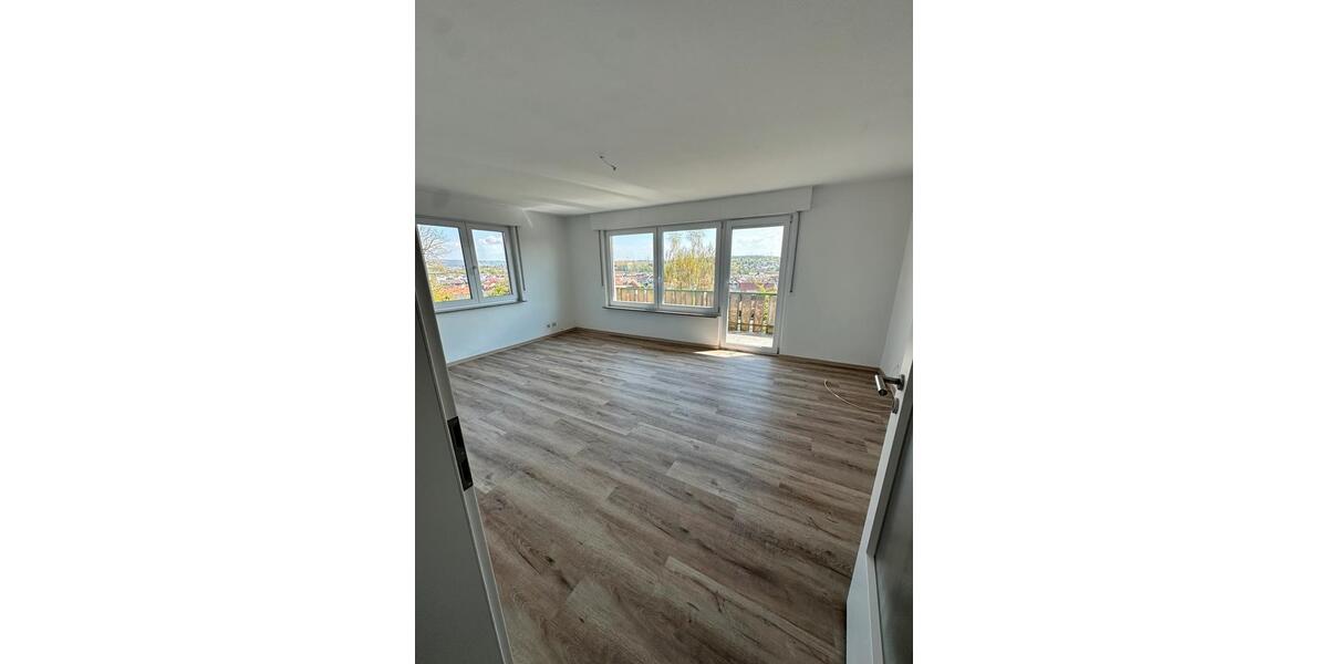 Etagenwohnung Albershausen - 3 Zimmer, 75 m&sup2;, 1.190&euro; | Angebot:26438238