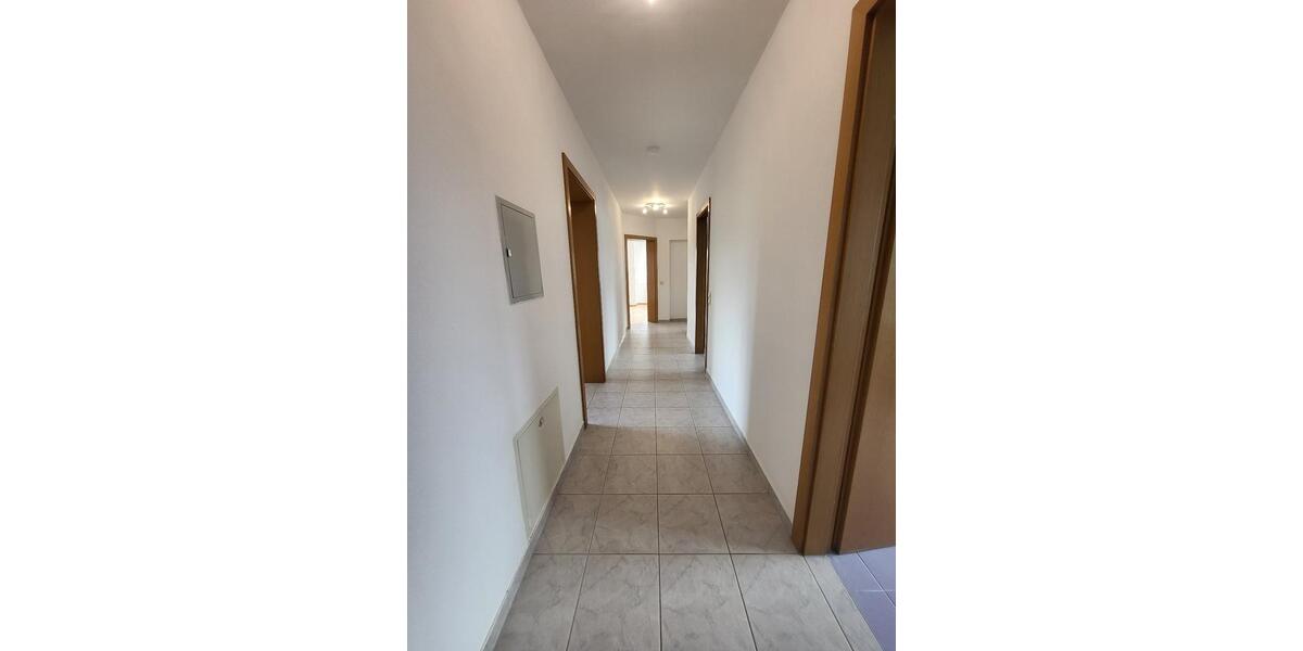 Etagenwohnung Ebersbach an der Fils - 3.5 Zimmer, 80 m&sup2;, 295.000&euro; | Angebot:26837402