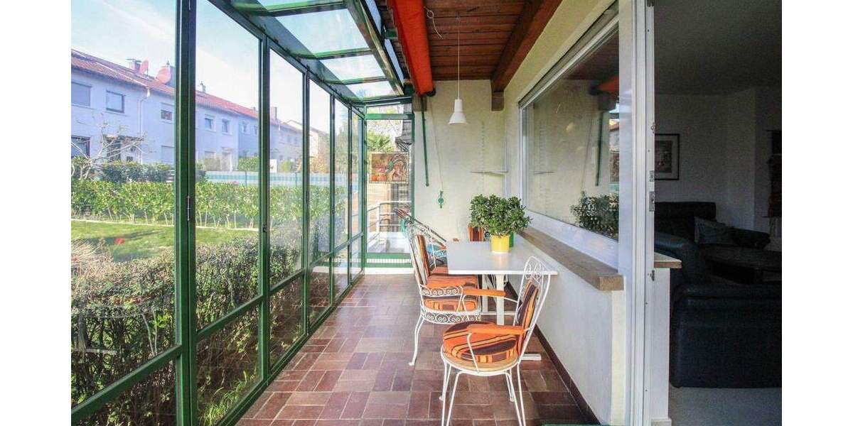 Reihenendhaus Stuttgart Rot - 6 Zimmer, 131 m&sup2;, 450.000&euro; | Angebot:25142095