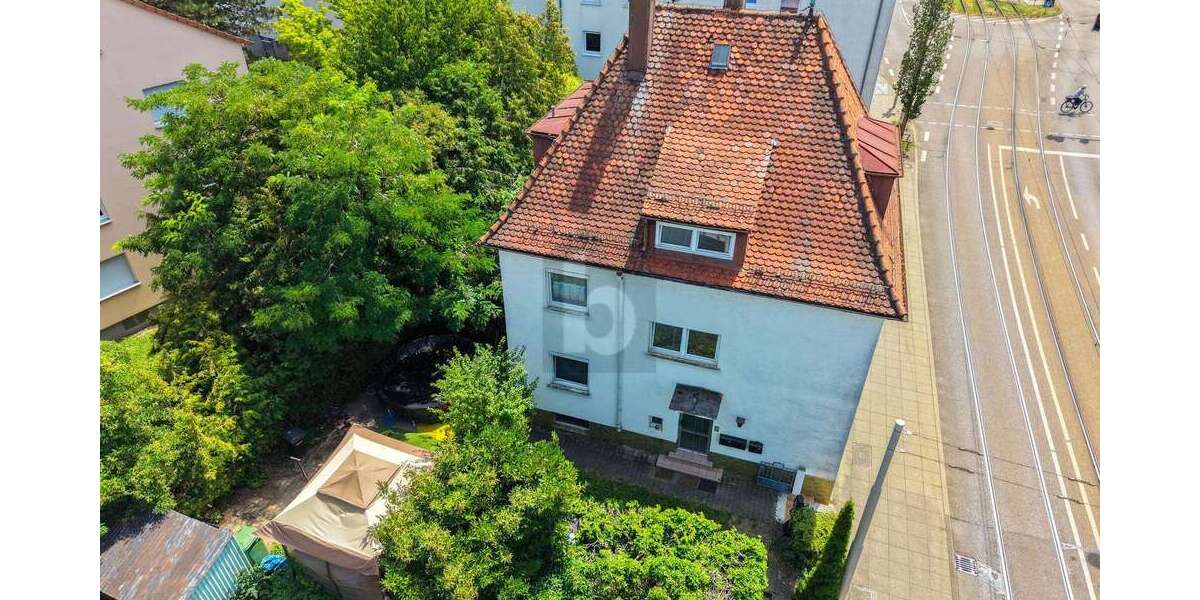 Einfamilienhaus Stuttgart Zuffenhausen - 9 Zimmer, 175 m&sup2;, 579.000&euro; | Angebot:27226522