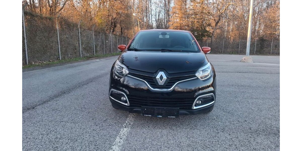Renault Captur 155.000 km 6.999 &euro; stuttgart 70469