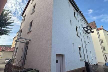 Haus zum Kaufen in Stuttgart 580.000 € 139.16 m² 7 zimmer