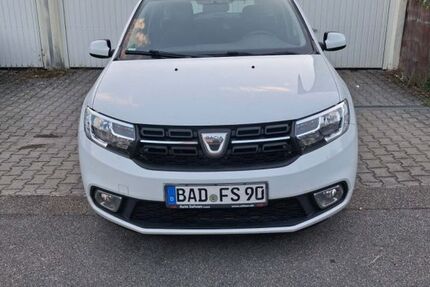 Dacia Logan 94.000 km 5.400 &euro; Leonberg 71229