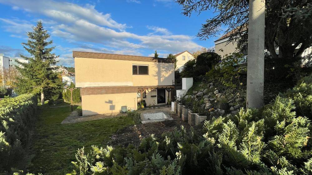 Mehrfamilienhaus, Wohnhaus Weil der Stadt - 6 Zimmer, 132 m&sup2;, 2.300&euro; | Angebot:23958811