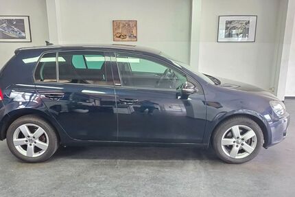 VW Golf 98.000 km 6.990 &euro; Asperg/Ludwigsburg bei Stuttgart 71679