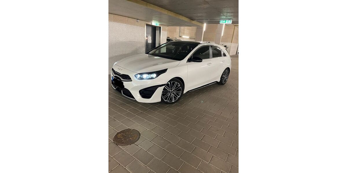 Kia ceed / Ceed 64.500 km 18.600 &euro; Sindelfingen 71065