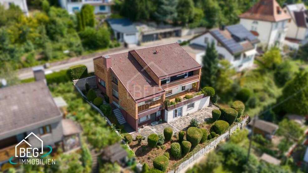 Haus zum Kaufen in Nürtingen 798.000 € 319 m²