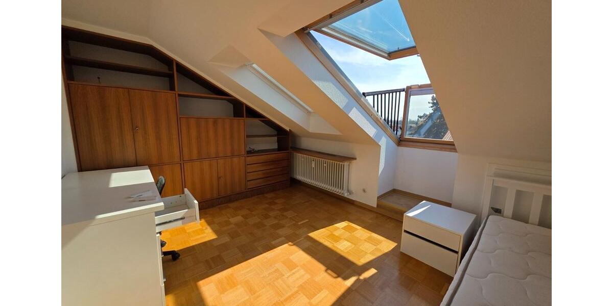 Dachgeschoßwohnung Stuttgart Sillenbuch - 3 Zimmer, 70 m&sup2;, 1.050&euro; | Angebot:25870538