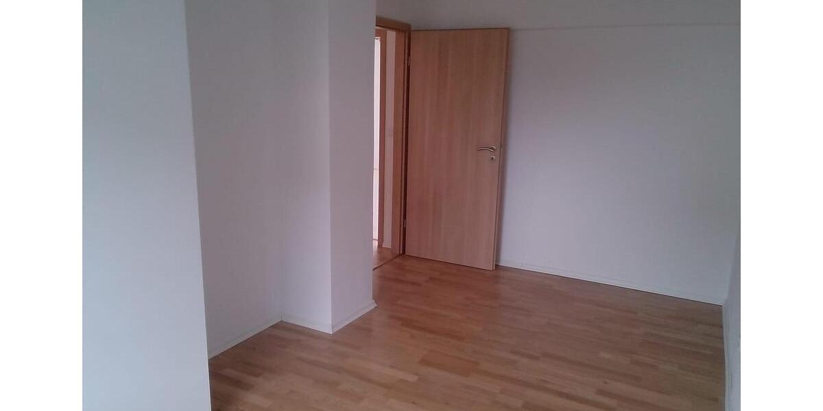 Reihenhaus Friolzheim - 5 Zimmer, 160 m&sup2;, 1.500&euro; | Angebot:26204855