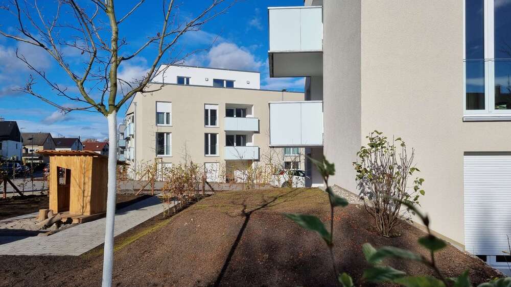Etagenwohnung Stuttgart Neuwirtshaus - 4 Zimmer, 92 m&sup2;, 1.241&euro; | Angebot:27349572
