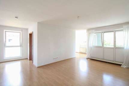 Wohnung Ludwigsburg Pflugfelden - 2.5 Zimmer, 71 m&sup2;, 290.000&euro; | Angebot:27363479