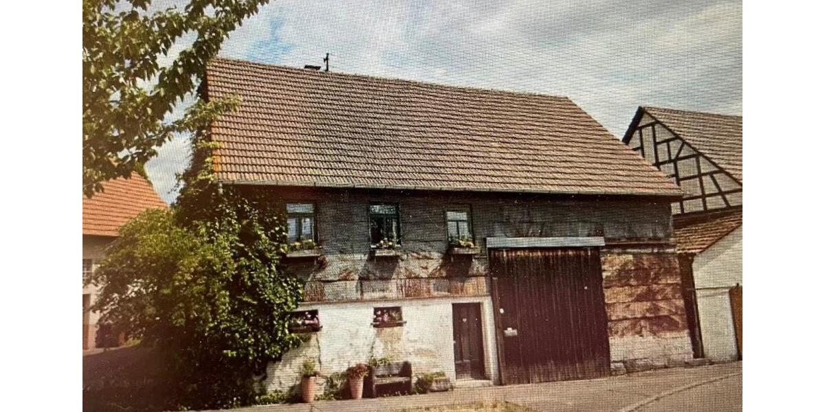 Einfamilienhaus Sachsenheim - 4 Zimmer, 120 m&sup2;, 190.000&euro; | Angebot:25977672