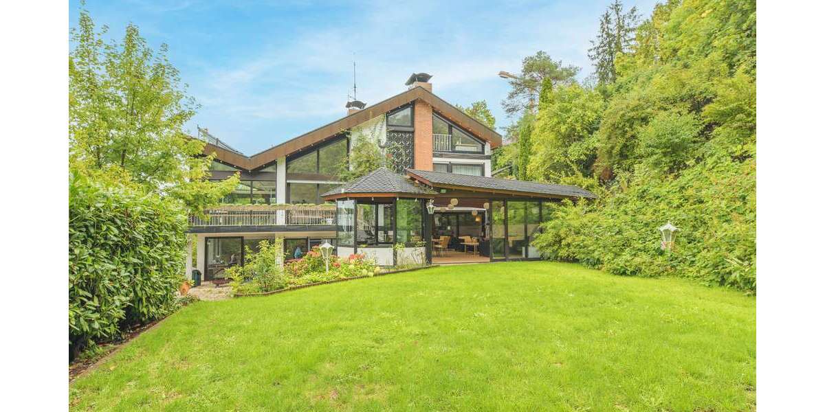 Einfamilienhaus Stuttgart Hasenberg - 8 Zimmer, 393 m&sup2;, 4.900&euro; | Angebot:26633149