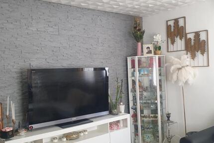 Stilvolle 4-Zi.-EG-Wohnung - (Ablöse Möbel: 10.000€)