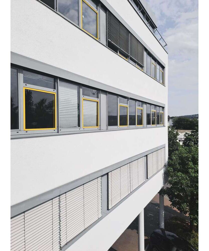 Büro in Stuttgart - Weilimdorf 3.763,43 € 530 m²