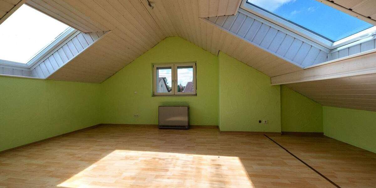 Mehrfamilienhaus, Wohnhaus Sindelfingen Darmsheim - 8 Zimmer, 193 m&sup2;, 790.000&euro; | Angebot:24114155