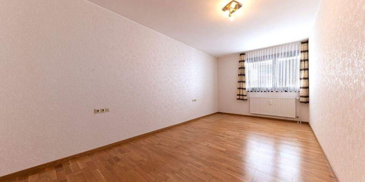 Etagenwohnung Böblingen Dagersheim - 2 Zimmer, 70 m&sup2;, 269.000&euro; | Angebot:24451072