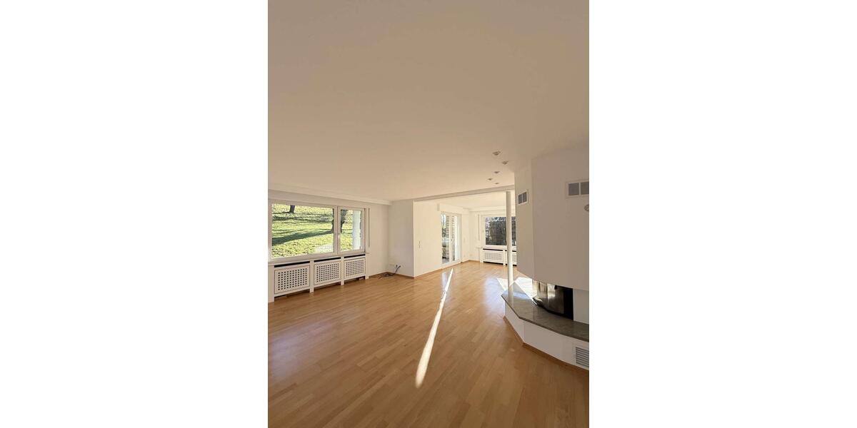 Einfamilienhaus Nürtingen - 5.5 Zimmer, 175 m&sup2;, 2.700&euro; | Angebot:24571134