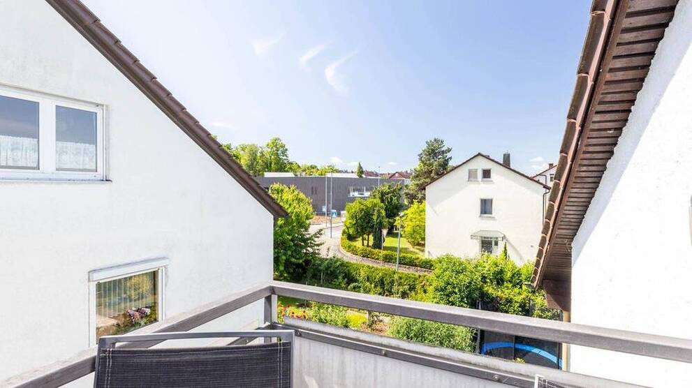 Liebevoll gepflegtes Drei-Parteienhaus in ruhiger Wohnlage