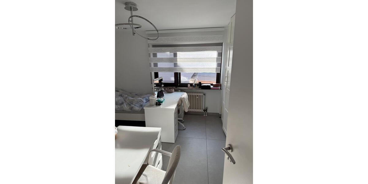 Erdgeschoßwohnung Fellbach - 4 Zimmer, 100 m&sup2;, 470.000&euro; | Angebot:24658948