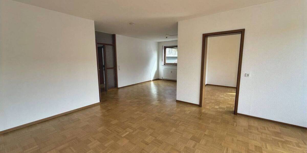 Etagenwohnung Leonberg Ramtel - 4 Zimmer, 98 m&sup2;, 357.000&euro; | Angebot:26488750