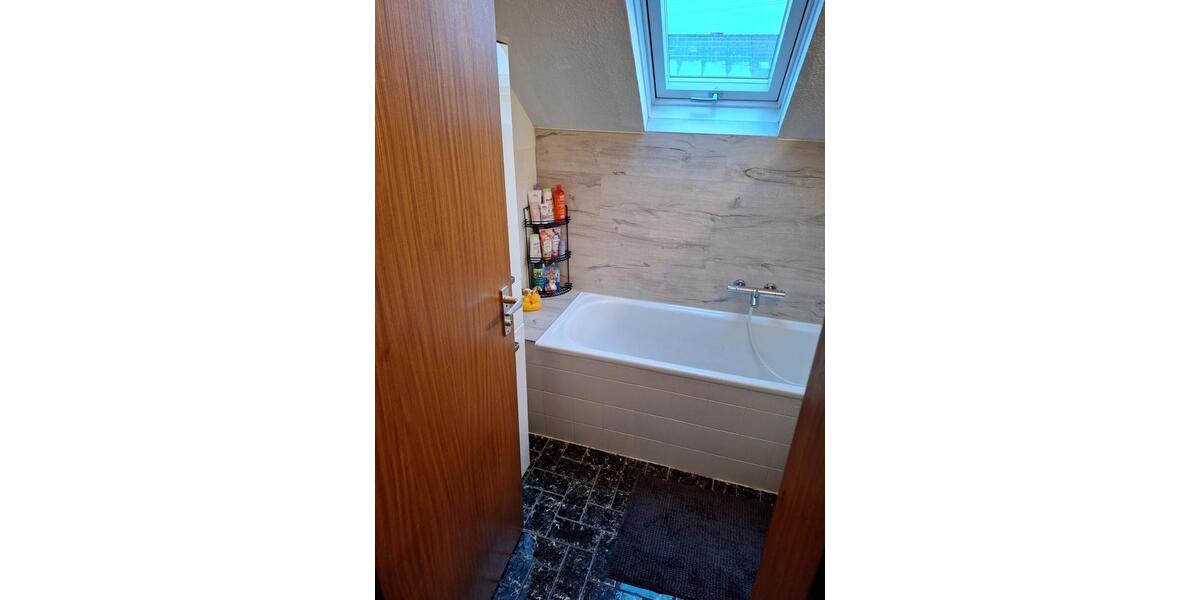 Dachgeschoßwohnung Ebersbach an der Fils - 2 Zimmer, 61 m&sup2;, 200.000&euro; | Angebot:24838456