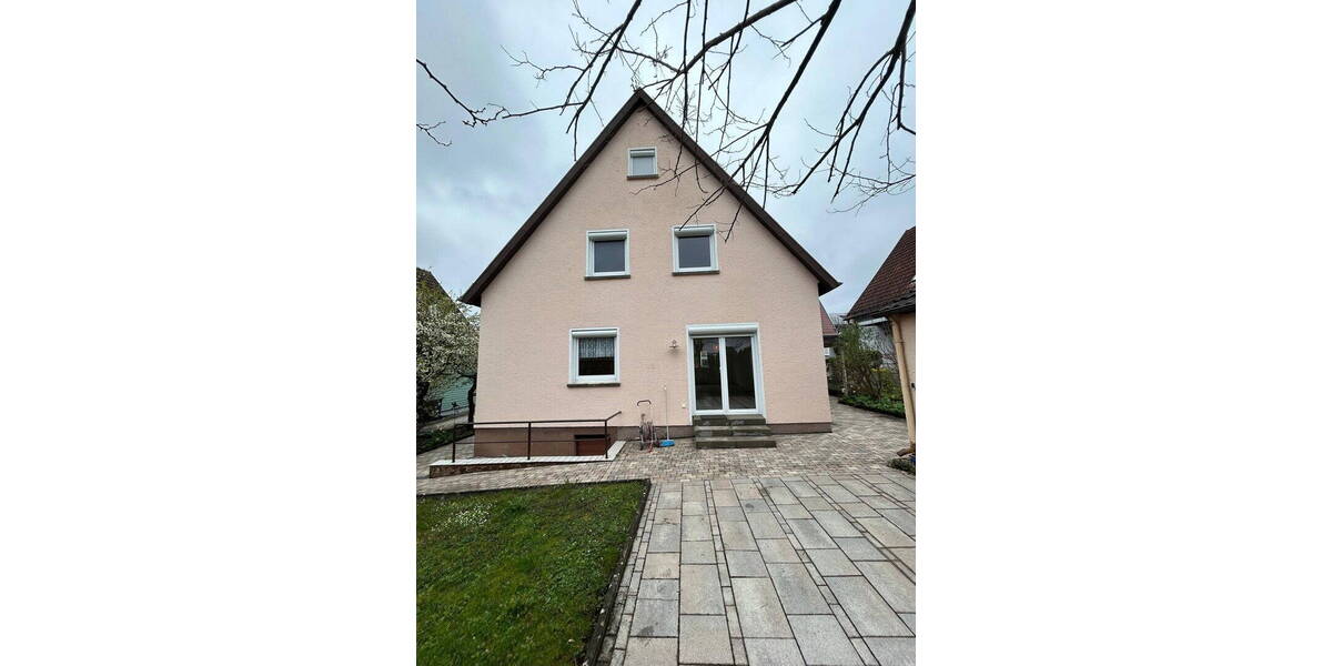 Einfamilienhaus Böblingen - 5 Zimmer, 145 m&sup2;, 673.000&euro; | Angebot:26200135