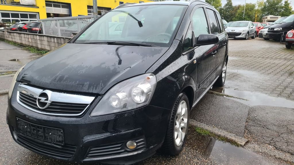 Opel Zafira 242.000 km 2.699 € Ludwigsburg 71642
