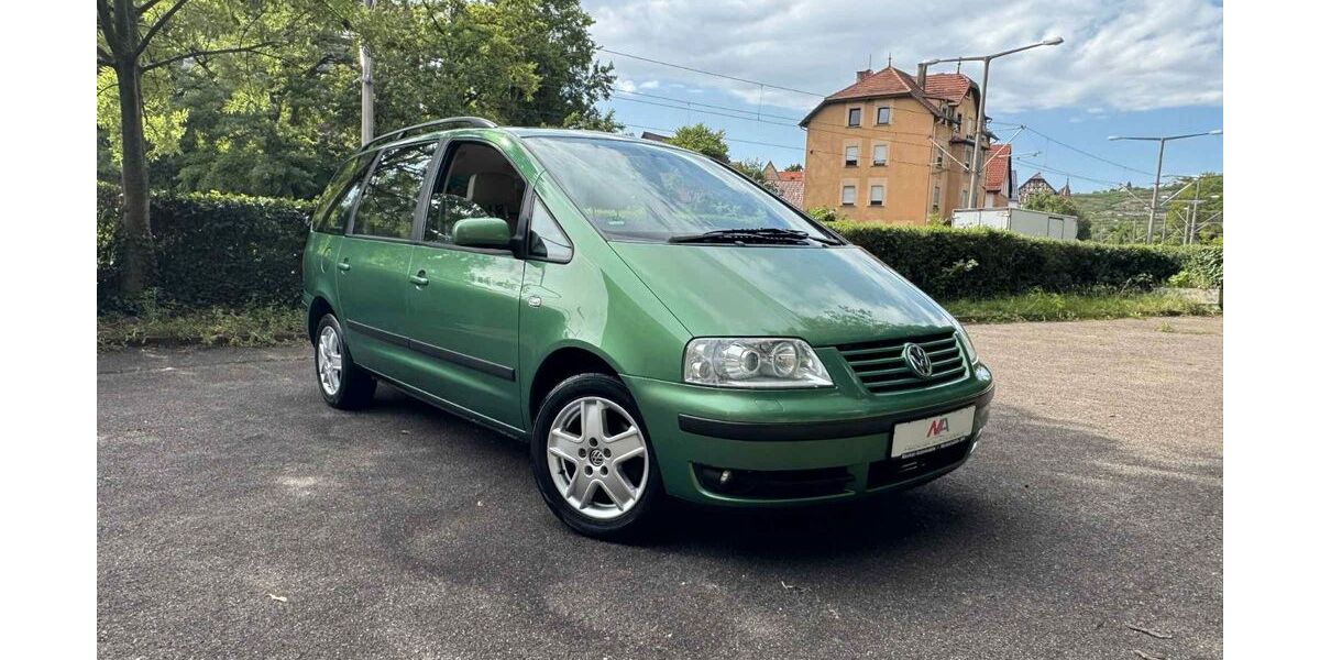 VW Sharan 180.000 km 4.950 € Stuttgart 70376