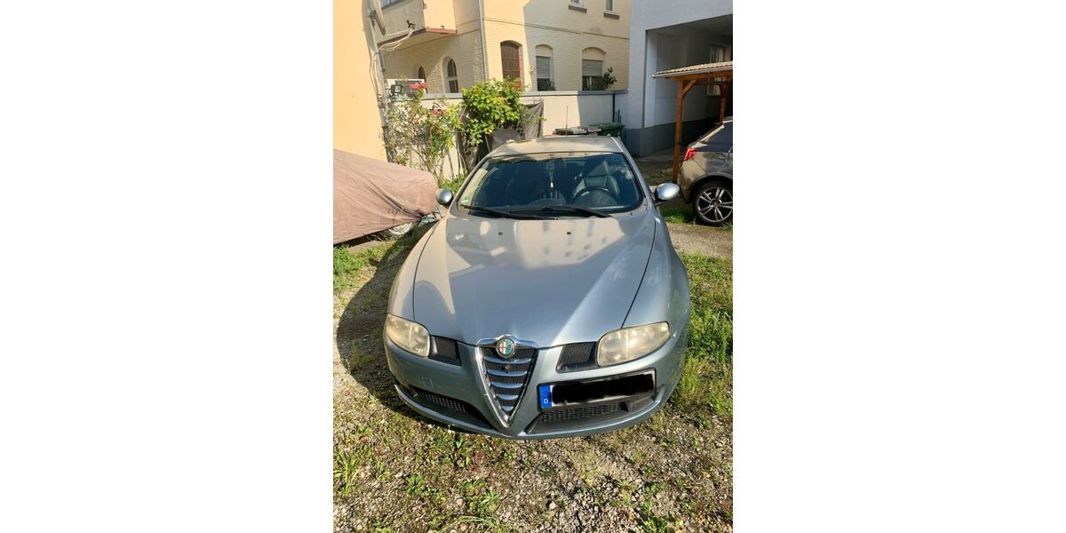Alfa Romeo GT 148.555 km 2.222 € Stuttgart 70372