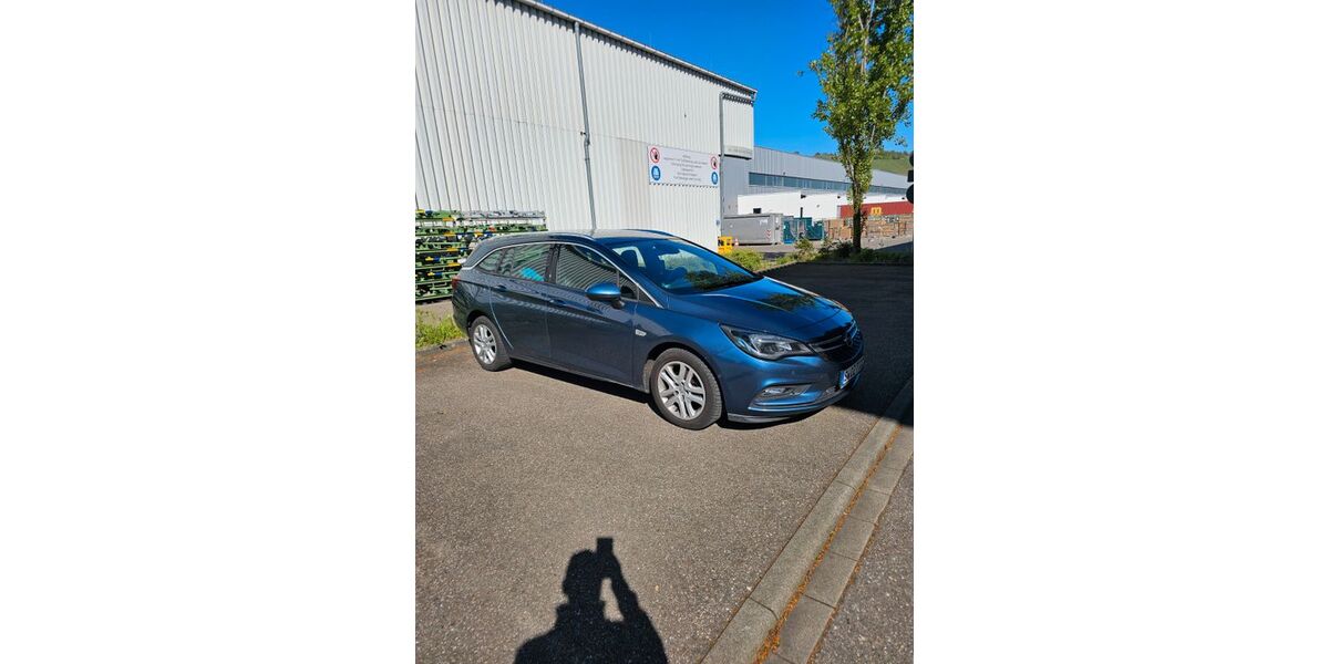 Opel Astra 146.000 km 8.200 &euro; Stuttgart 70499